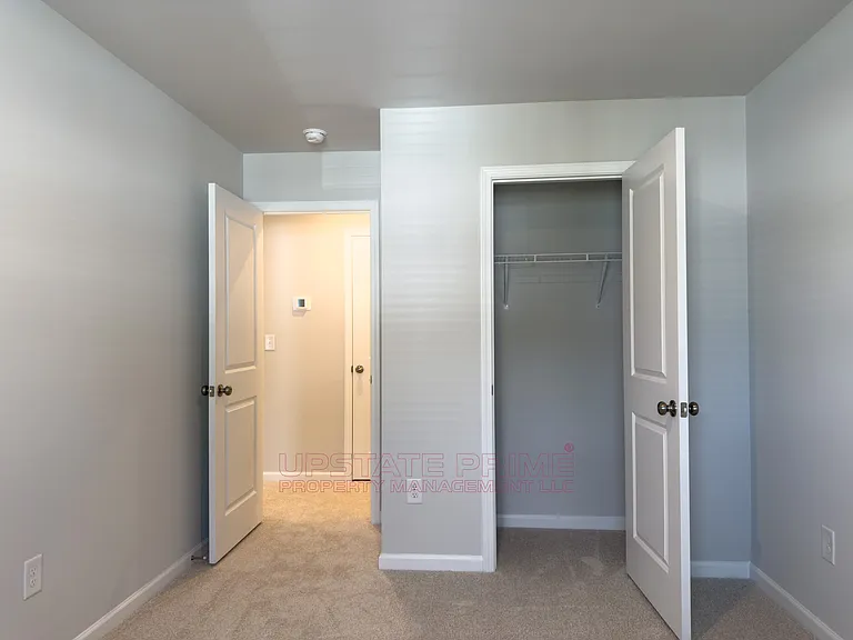 165 Randwick Ln — Photo 16