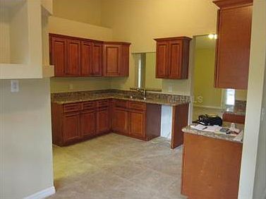 5th image of 4110 Thackery Way