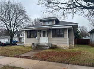 1334 Jackson St, La Crosse, WI 54601
