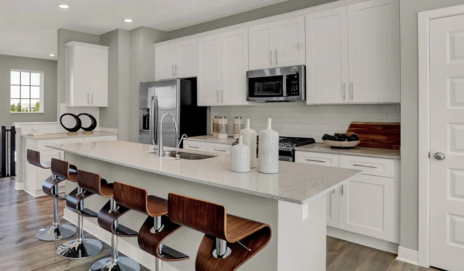 13775 Gatsby Dr — Photo 2