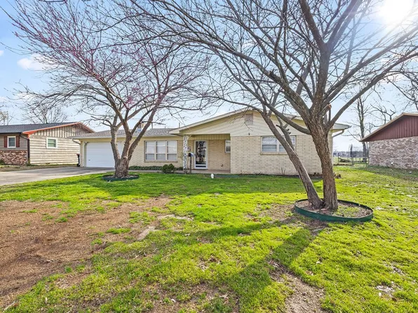 1405 Dyer St, Springdale, AR 72762