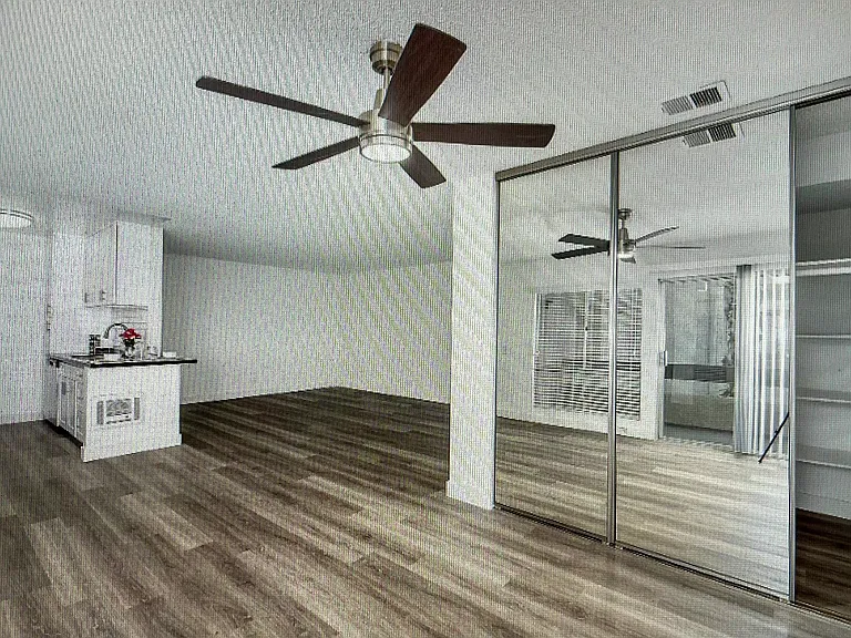 Ridgegate Apartments — Photo 7