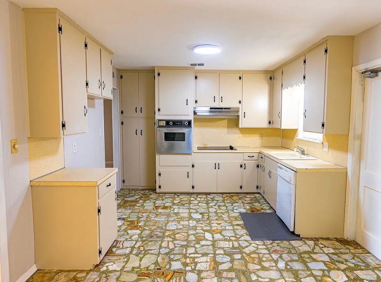 3 bed, 1647 sqft, $1,450 — Photo 3