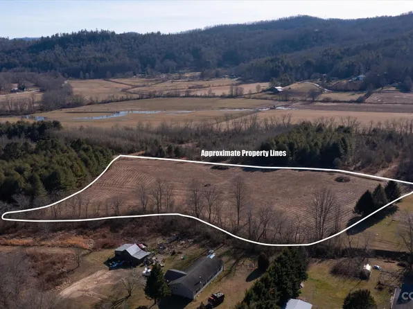 1305 & 1307 Hart Rd, Pisgah Forest, NC 28768