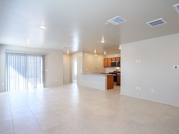 4th image of 3525 W Drummund Dr