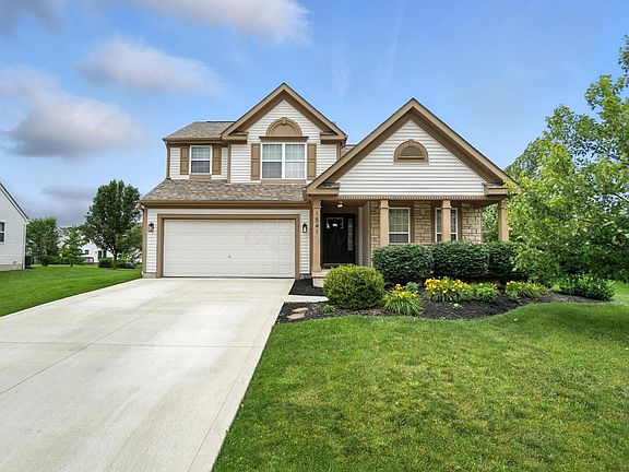 2nd image of 1541 Carmel Dr