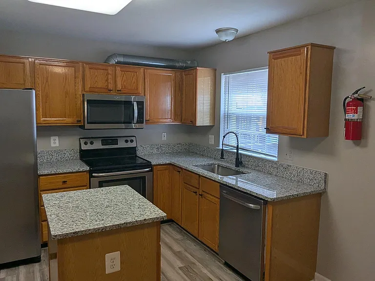 1875 Tiger Lily Cir — Photo 6
