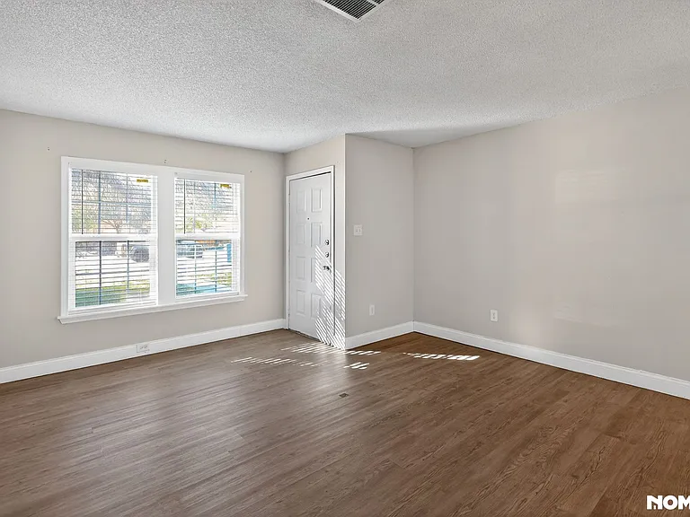 7203 Timbercreek Dr — Photo 6