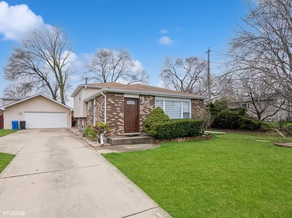 8110 W 85th St, Justice, IL 60458