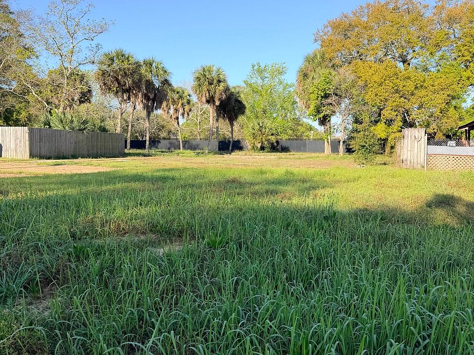 1st image of 367 Forrest Ave