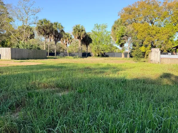 367 Forrest Ave, Biloxi, MS 39530