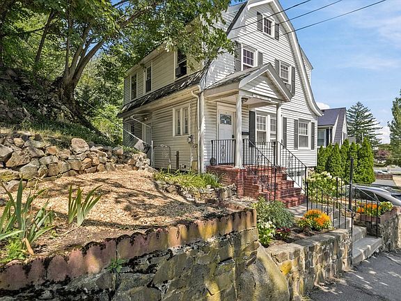 2nd image of 44 Fernwood Ave