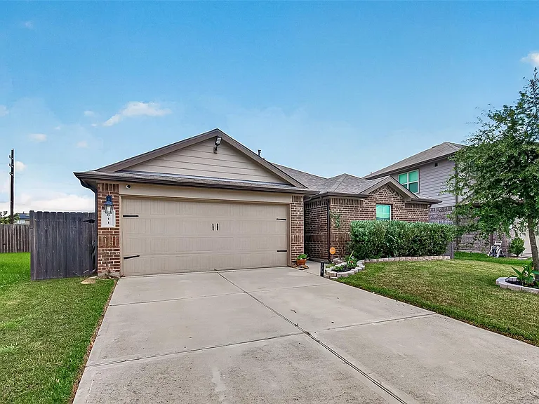 811 Petunia Falls Ln — Photo 5