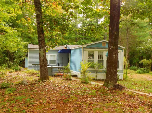 3 Bayberry Street, Wolfeboro, NH 03894