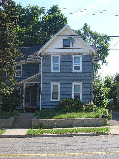 1st image of 5 Burr Ave