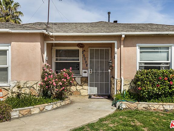 3rd image of 12851 Bonaparte Ave