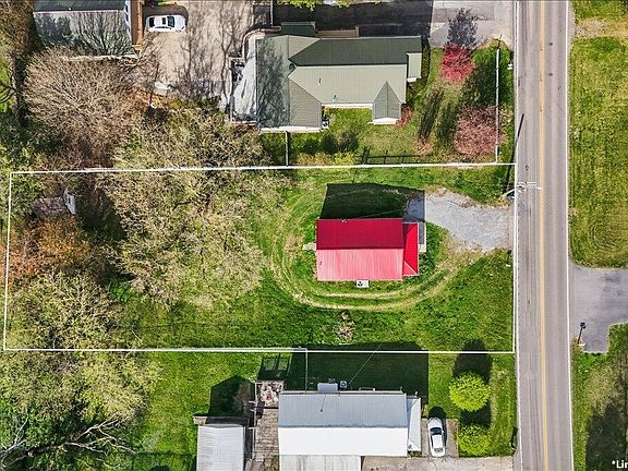 2nd image of 568 Old Airport Rd