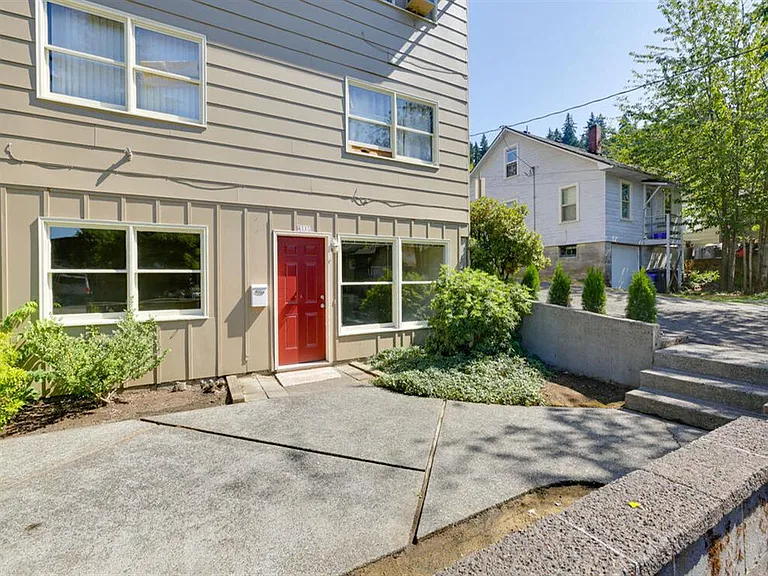 423 Monroe St — Photo 19