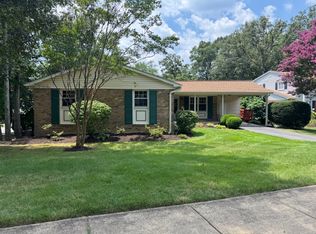 6806 Riata Ct, Springfield, VA 22153