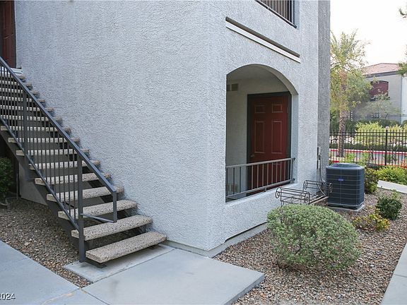 3rd image of 950 Seven Hills Dr APT 2918