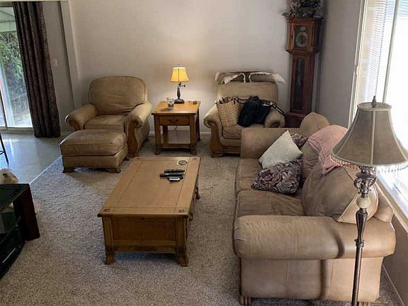 3rd image of 51386 Johns Dr