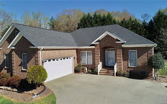 3rd image of 1006 Damon Pointe Dr