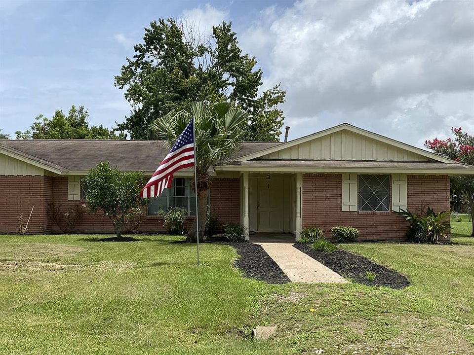 1st image of 209 Donna Dr