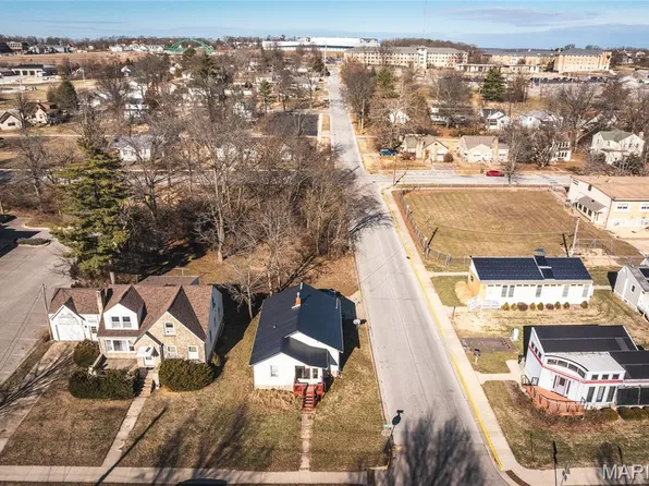 900 W 10th St, Rolla, MO 65401