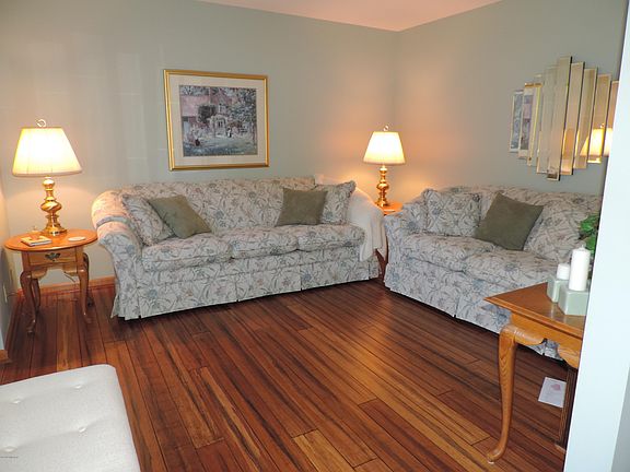 5th image of 3265 N Riverwood Dr