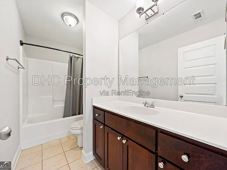1765 Stoney Creek Dr SE — Photo 14