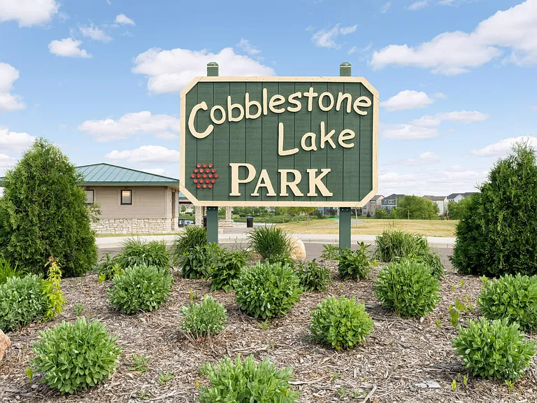 15590 Duck Trail Ln — Photo 38
