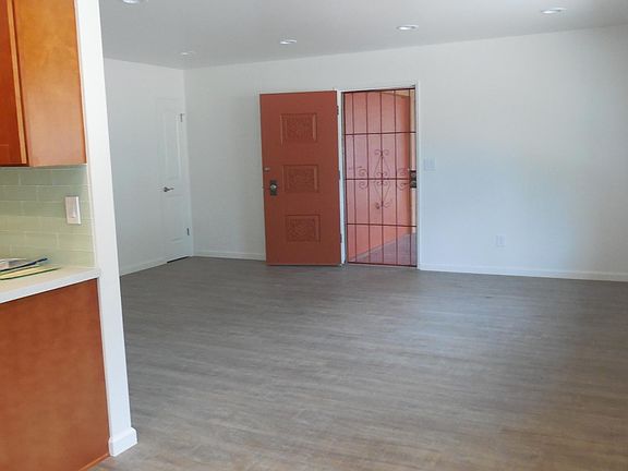 4th image of 329 Trescony St APT B