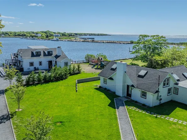 53 Old Neck Road S, Center Moriches, NY 11934