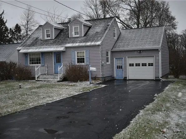 108 Glenview Pkwy, Syracuse, NY 13219
