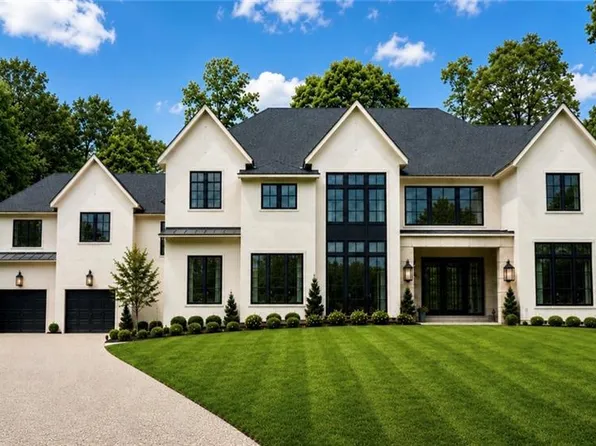 4671 E Conway Dr NW, Sandy Springs, GA 30327