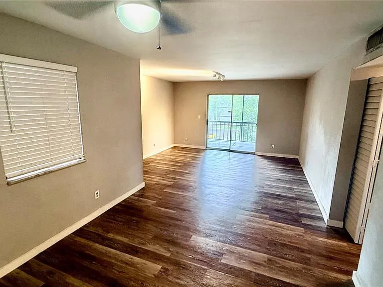 6519 W Newberry Rd #812 — Photo 5
