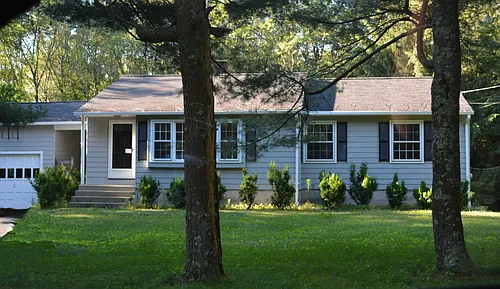 2578 Division Rd Photo 1