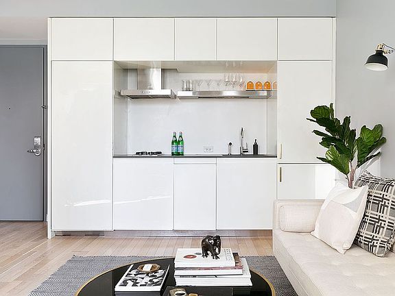 2nd image of 70 W 45th St #28-C