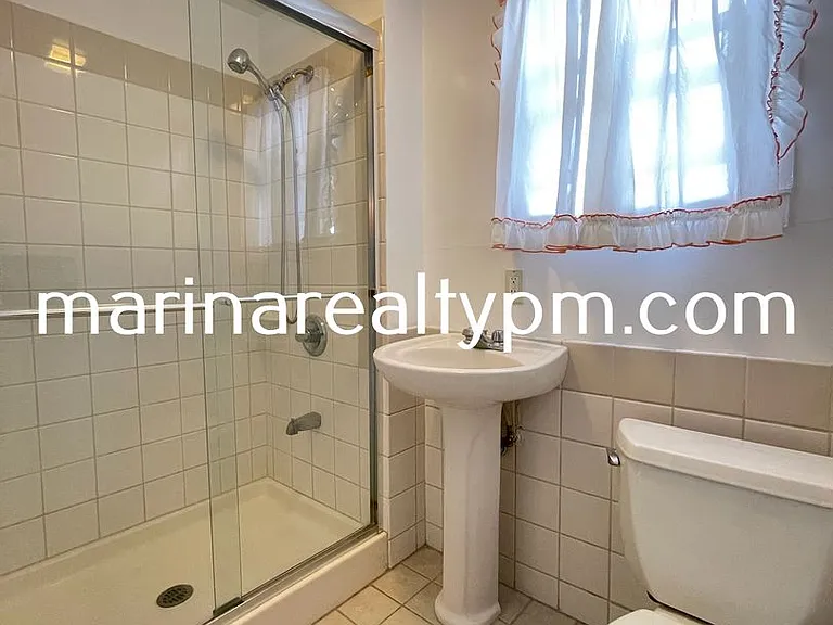 426 Springs Rd — Photo 8