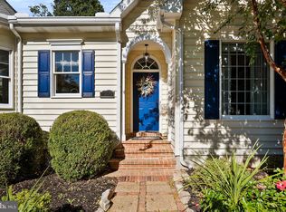 9050 Point Ln, Chestertown, MD 21620