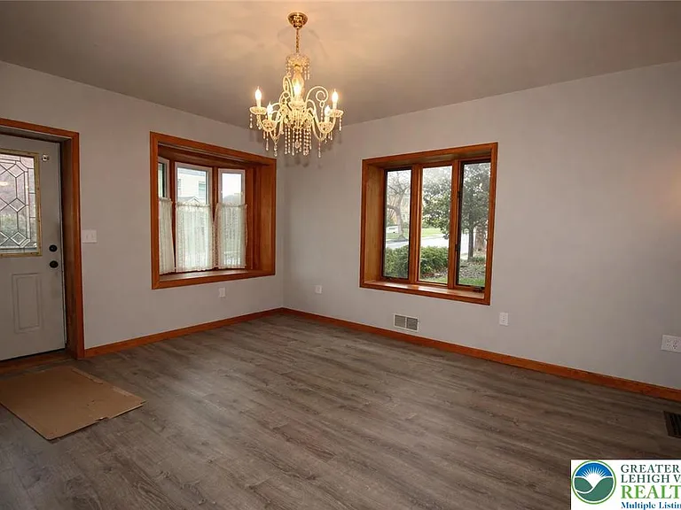 513 Cattell St — Photo 4