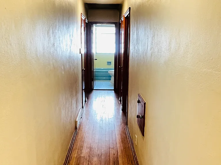 1238 Purdue Ave — Photo 12