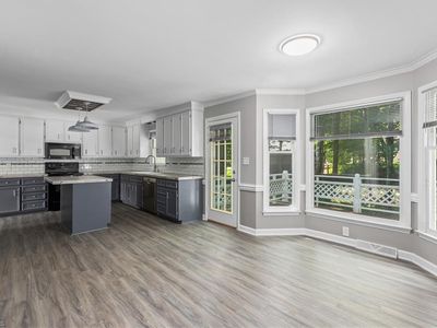 2094 Pembrooke Forest Dr, Winston Salem, NC, 27106