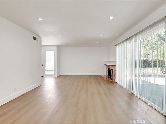 5th image of 17282 Chestnut