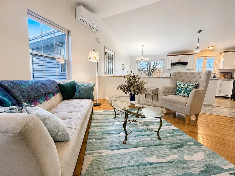 129 Lawrence Rd — Photo 33