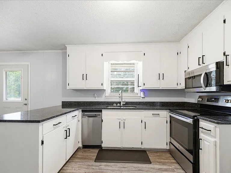 1007 Greenleaf Rd — Photo 7