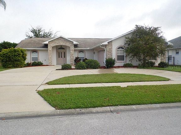 4th image of 2431 Sweetwater Blvd