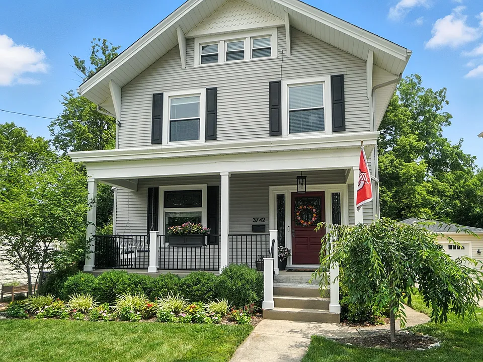 3742 Woodland Ave