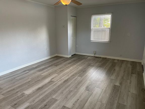 5th image of 3512 E 12th Ave