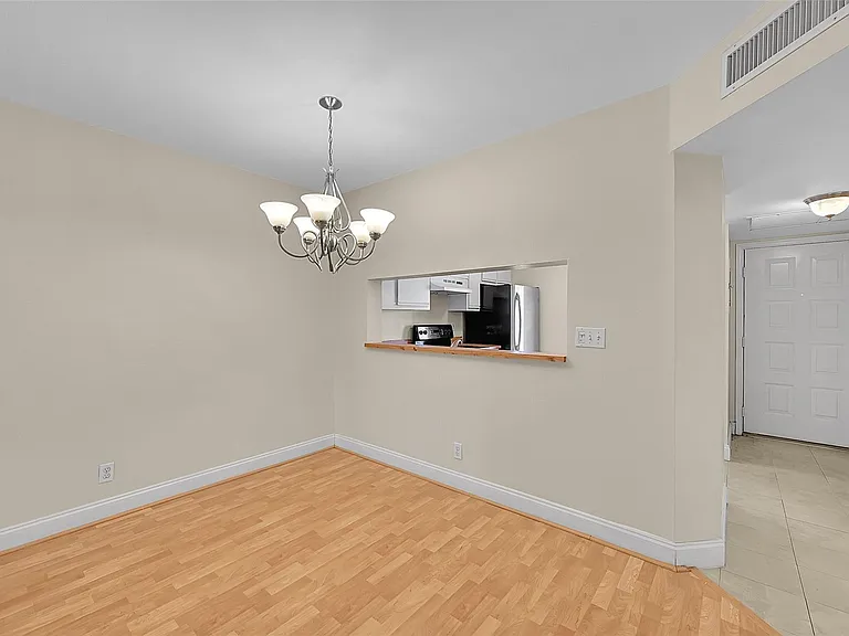 2518 NW 89th Dr #2518 — Photo 8